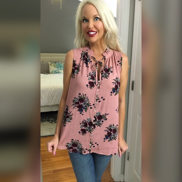 LAST 1! π Ruffle Collar Spaghetti Tie Top! - Picture 3 of 6